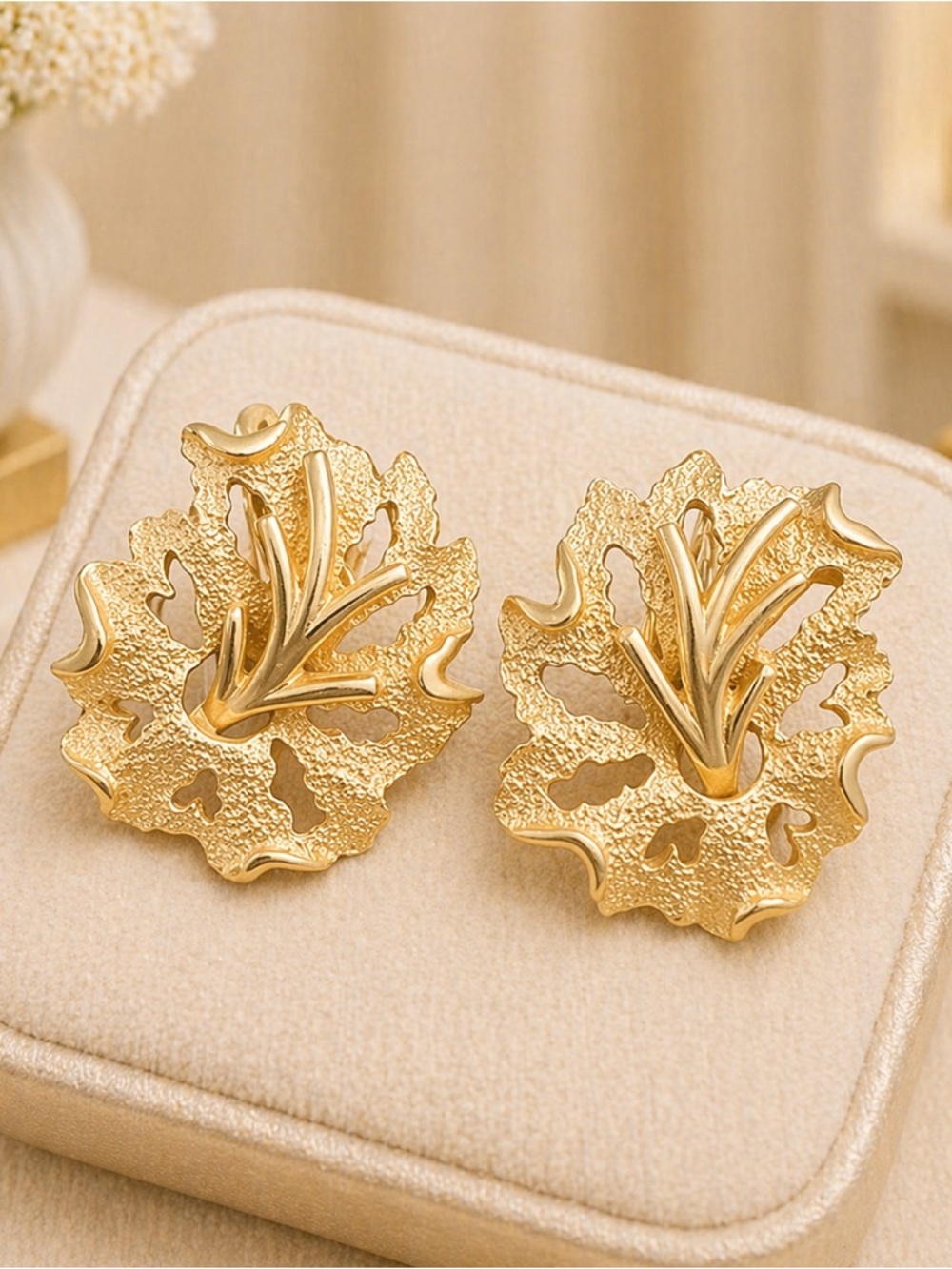 Vintage CROWN TRIFARI Gold Tone Leaf Clip On Earrings